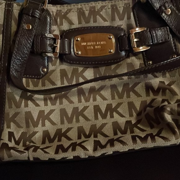Michael Kors Jacquard Bag - Picture 3 of 3